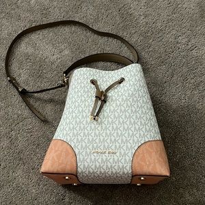 Michael Kors Bucket Purse
